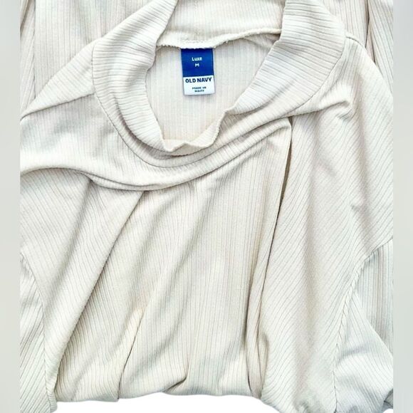 Luxe Mock-Neck Rib-Knit Swing Top NWOT - Picture 2 of 8